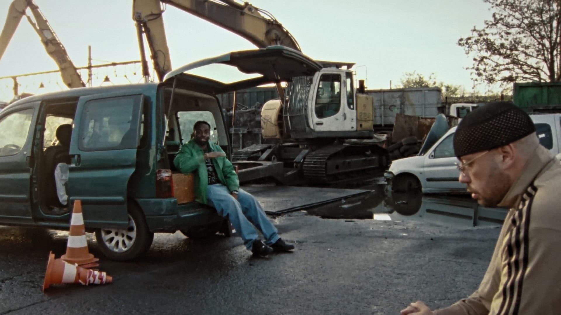 Berlingo par ISHA, Limsa D'aulnay - Clip rap et hip-hop